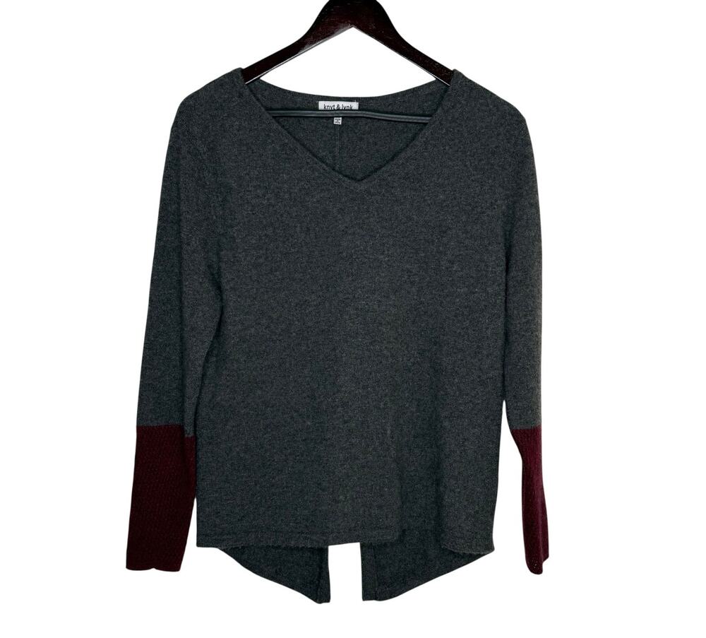 Knyt & Lynk 100% Cashmere Sweater Women's XS Gray High Low V Neck Contrast Cuffs